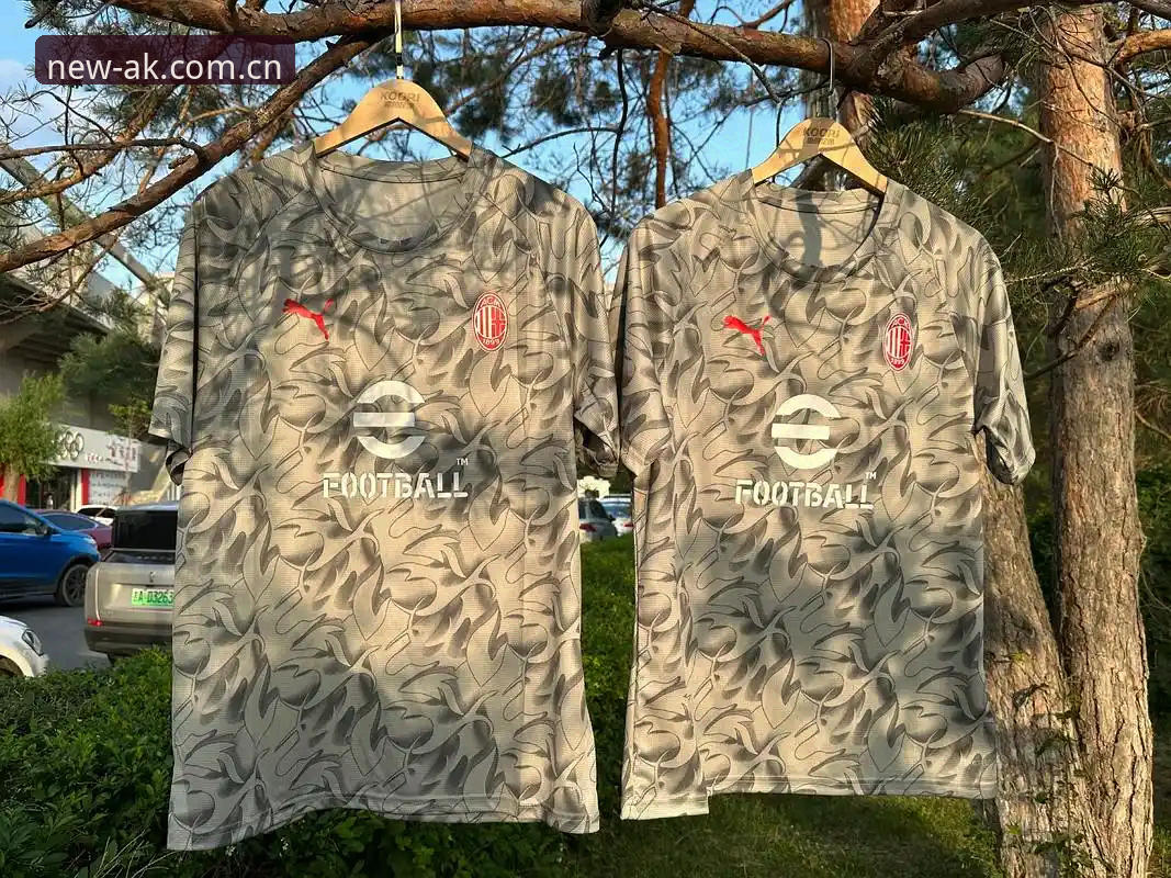 四件球衣撕了仨，彪马的72克轻量化足球服到底还行不行？
